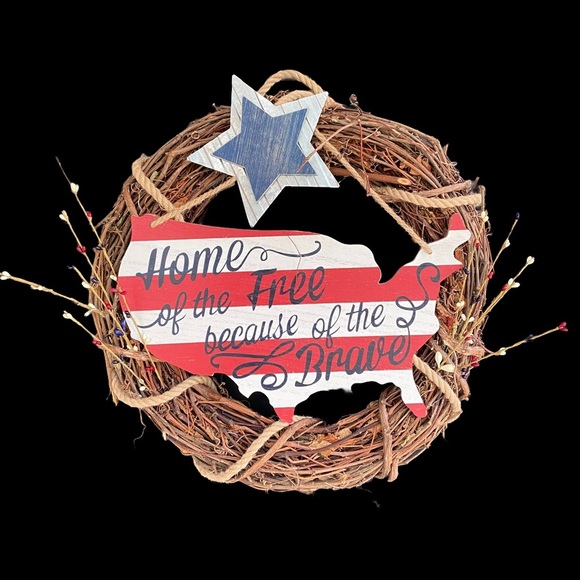 Patriotic Wreath🇺🇸 | Home of the Free - Picture 1 of 16